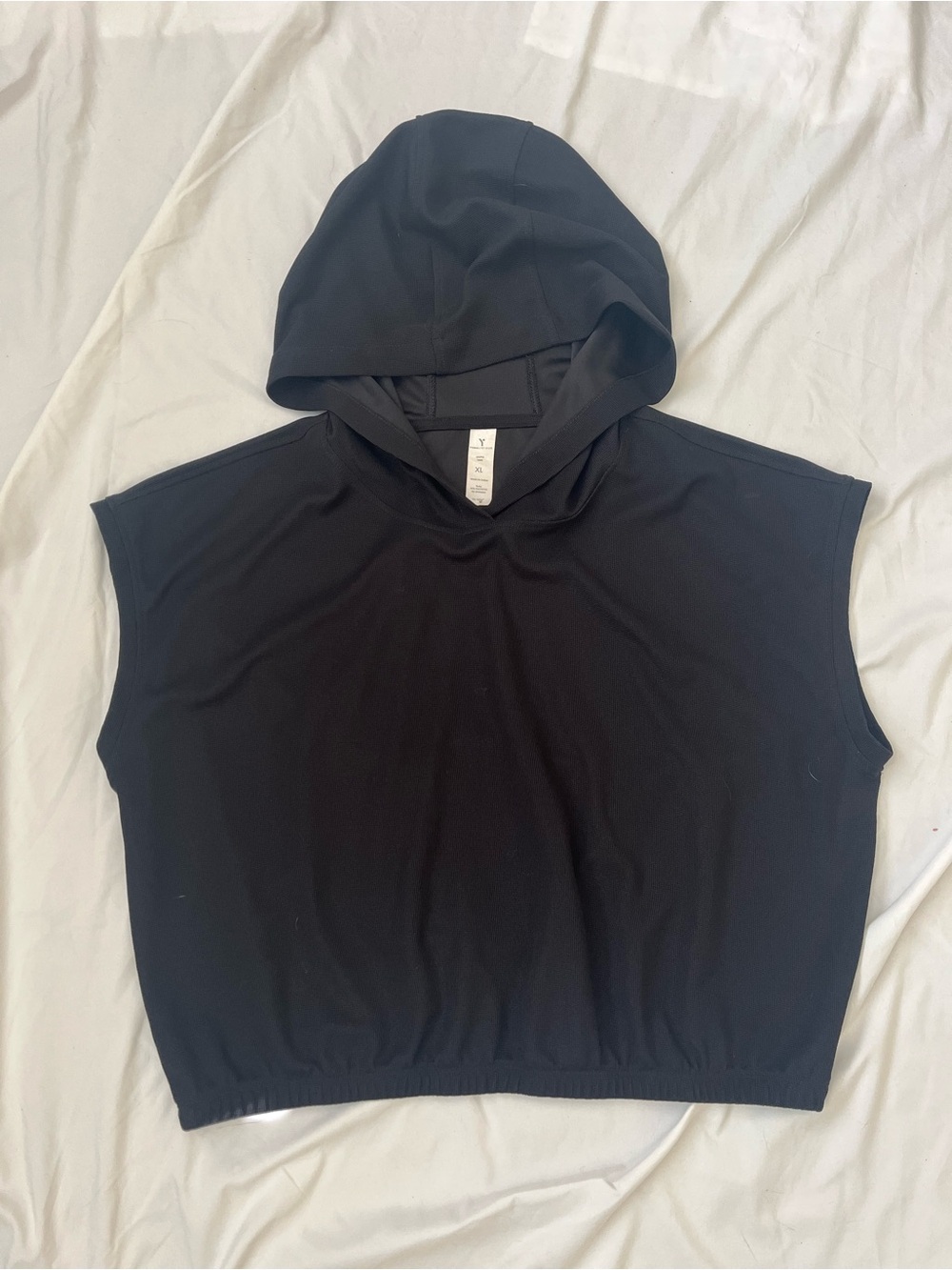 Yogalicious Black Sleeveless Hooded Cropped Tank